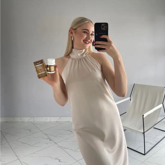 ZARA SATIN EFFECT HALTER DRESS ECRU - Picture 3 of 12